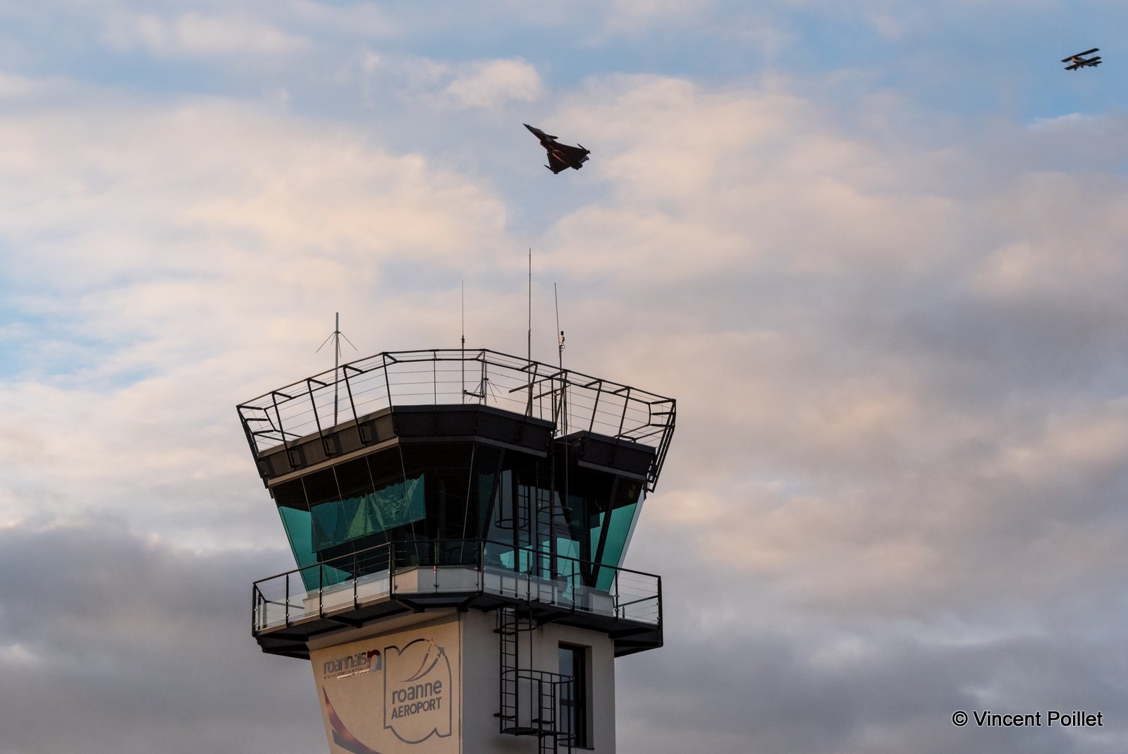 Aéroport de Roanne Site officiel Aéroport de Roanne Roannais